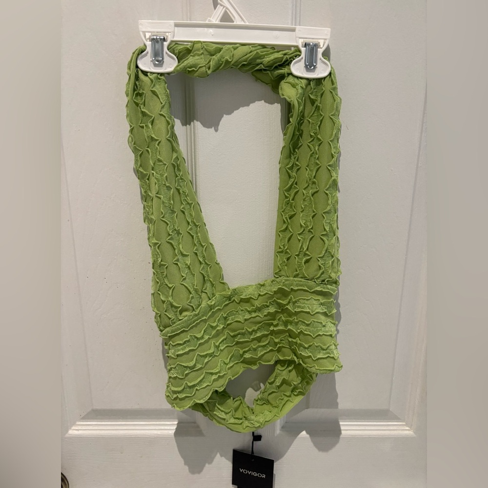 BEGINNING BTQ. Halter Top.